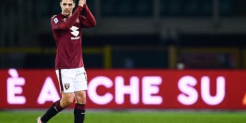 Torino cala il poker, Fiorentina travolta