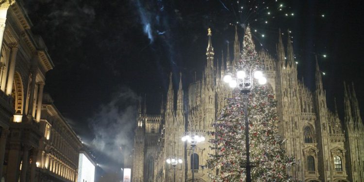 Violenze Capodanno Milano, 18enne fermato resta in carcere