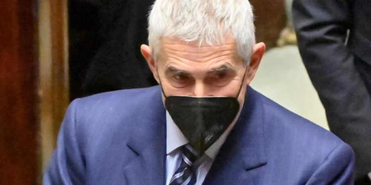 Quirinale 2022, Casini: “Stimo da sempre Belloni”