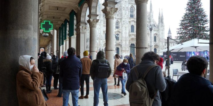 Covid oggi Lombardia, 39.683 contagi e 52 morti. A Milano 13mila nuovi casi