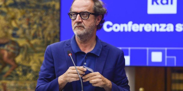 Sanremo 2022, “Rai non può chiedere a cantanti under 50 di vaccinarsi”