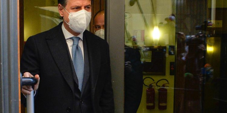 Quirinale 2022, Conte: “‘Mattarella alto profilo, M5S lo voterà”