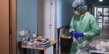 Covid oggi Emilia Romagna, 16.142 contagi e 48 morti: bollettino 27 gennaio