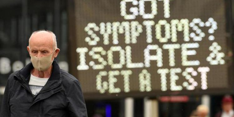 Covid Gb oggi, 338 morti in un giorno