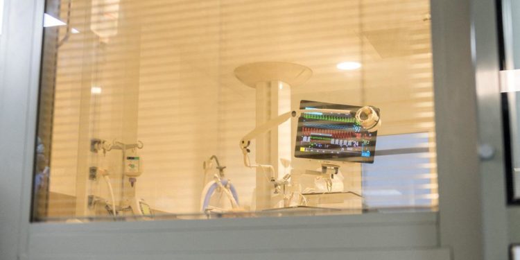 Covid, terapie intensive: 14 regioni e province oltre soglia critica