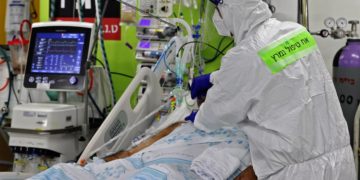 Covid Israele oggi, rallenta contagio ma aumentano casi gravi