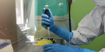 Variante Omicron ‘al traguardo’, i sintomi: lo studio