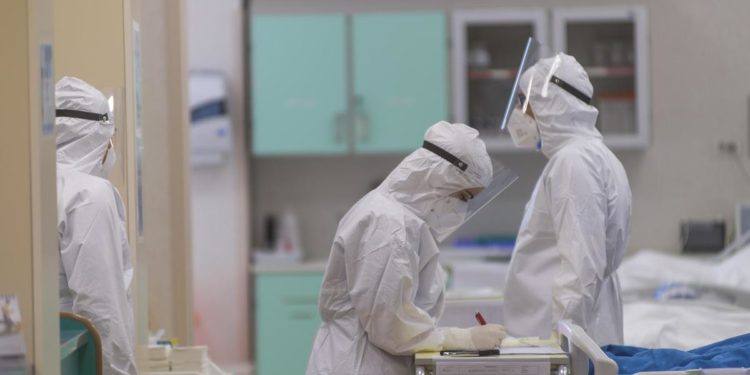 Covid Italia, oltre 143 milioni in un mese per ricoveri da mancate vaccinazioni