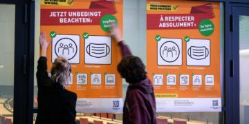 Covid Svizzera oggi, quasi 45mila contagi: nuovo record