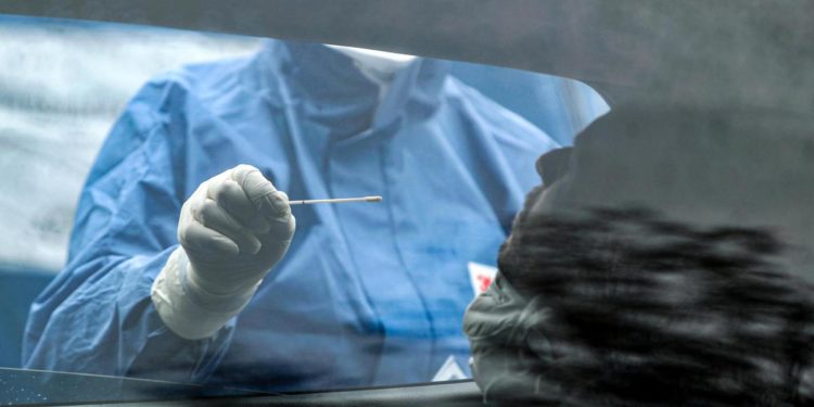 Quarantena covid, nuove misure: terza dose, asintomatici, contatti