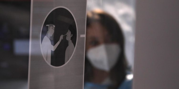 Covid Italia, “200mila contagi ieri sottostimati, è inizio onda d’urto”