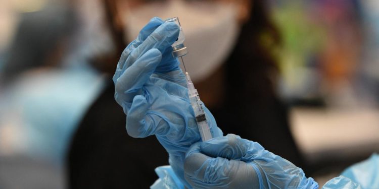 Cabina regia, verso obbligo vaccinale over 50