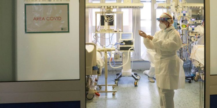 Covid oggi Abruzzo, 3.610 contagi: bollettino 13 gennaio