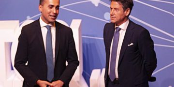 Quirinale 2022 e Mattarella bis, partita Colle spacca M5S