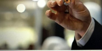 Neuralink, Musk pronto a sperimentare chip nel cervello dell’uomo