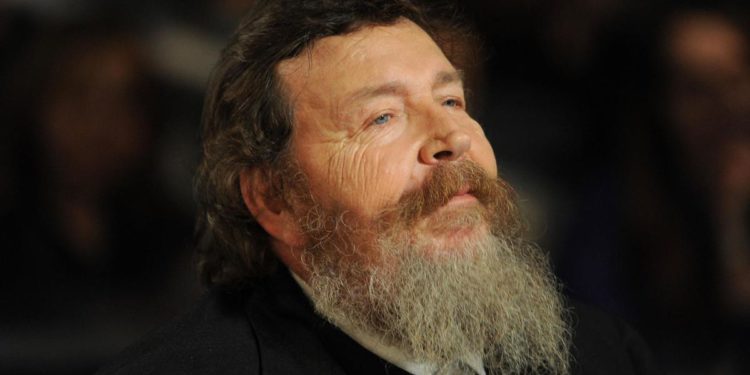 Giuliano Ferrara, la moglie: “Si è rimesso in piedi”