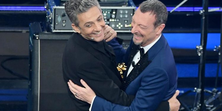 Sanremo 2022, su Fiorello resta la suspense