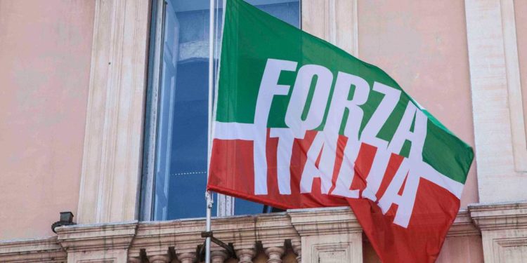 Quirinale, fonti Forza Italia: “Dichiarazioni Salvini in linea con impegni presi”