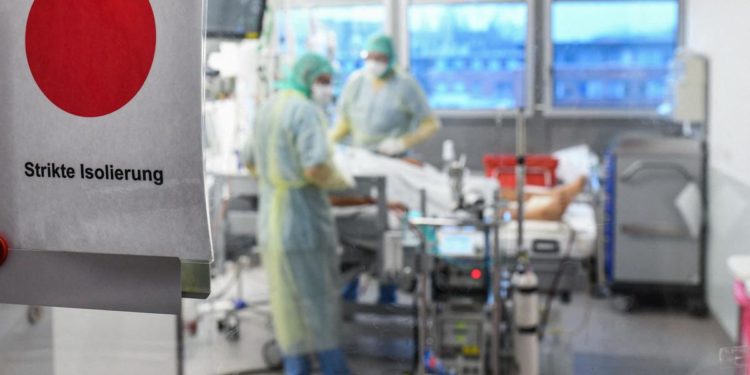 Obbligo vaccinale, oggi vertice in Germania