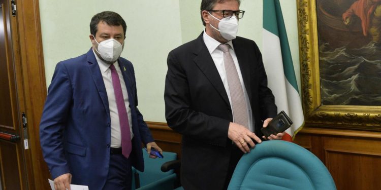 Governo, Giorgetti: “Dimissioni? Serve nuova fase per affrontare quest’anno”