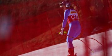 SuperG, caduta e torsione del ginocchio per Sofia Goggia