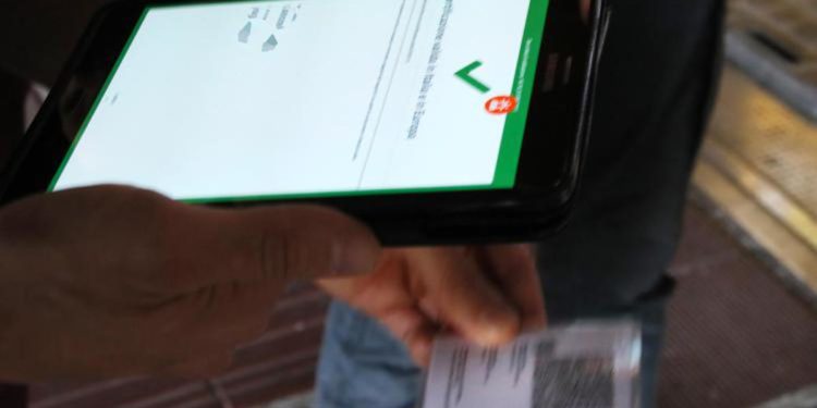 Covid Italia, Ciciliano (Cts): “Via Green pass, colori Regioni e Dad per vaccinati”