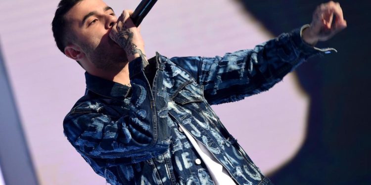 Sanremo 2022, Junior Cally contro Highsnob: “Brano in gara anche mio”