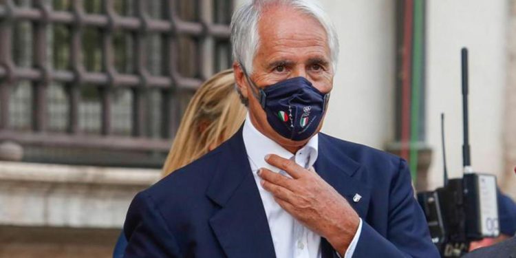 Covid e Serie A, Malagò: “Bene decisione su capienza stadi”