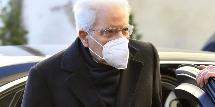 Quirinale 2022, è Mattarella bis: “Non potevo sottrarmi”