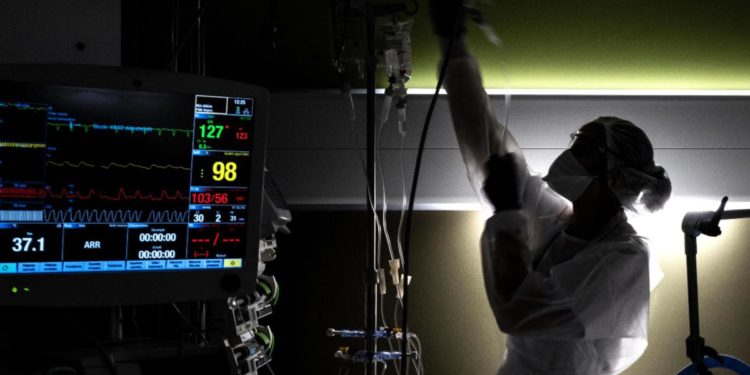 Covid Polonia oggi, superati i 100.000 morti da inizio pandemia