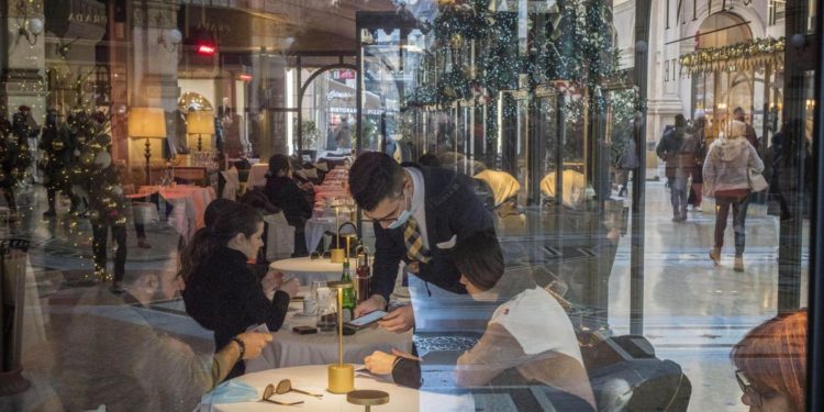 Covid, Oricon: a rischio 8 mila lavoratori della ristorazione collettiva