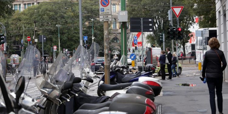 Ecobonus per moto e scooter 2022, riaperte prenotazioni