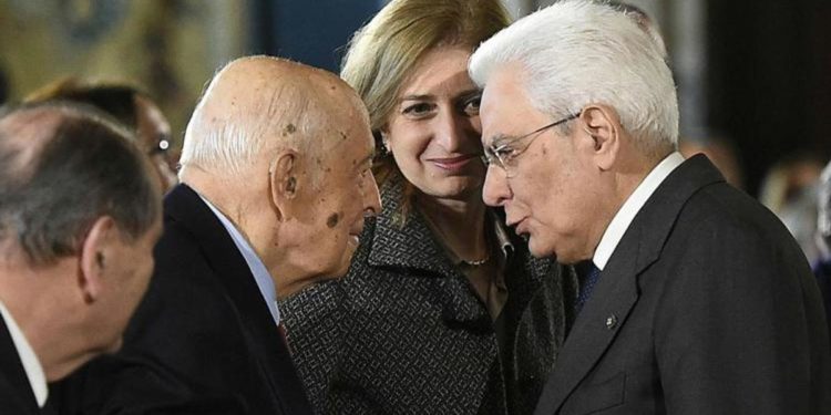 Quirinale 2022, Mattarella bis: differenze con Napolitano