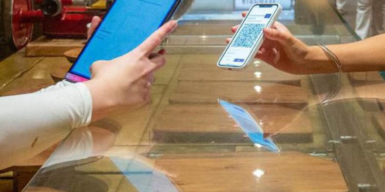 Green Pass, ministero Salute: “Attenzione a false mail su scadenza”