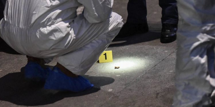 Napoli, 42enne ucciso in un agguato
