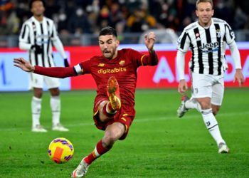 La Juventus batte 4-3 la Roma, rimonta bianconera
