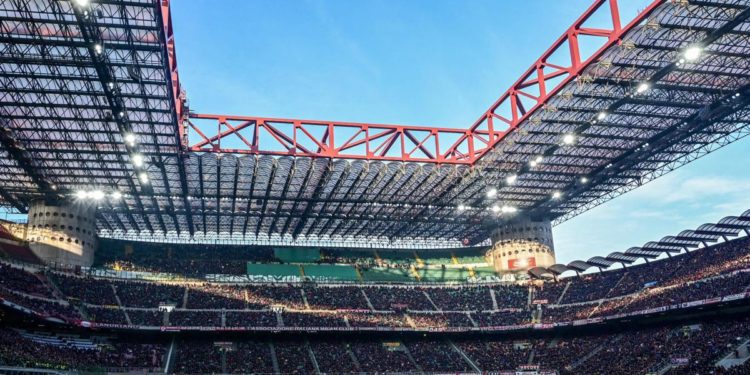 Covid e calcio: governo, Regioni e Lega Serie A per definire regole