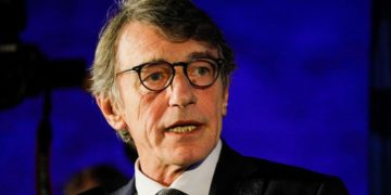 Sassoli, post d’odio no vax: denunciato autore