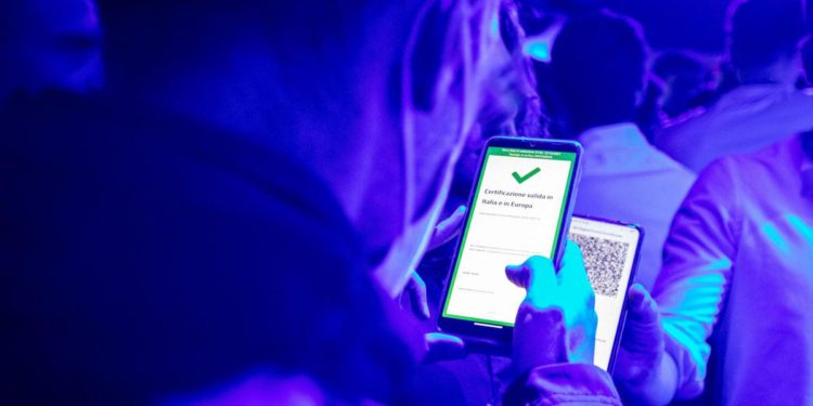Super green pass, da tabaccherie a edicole: ecco dove non serve