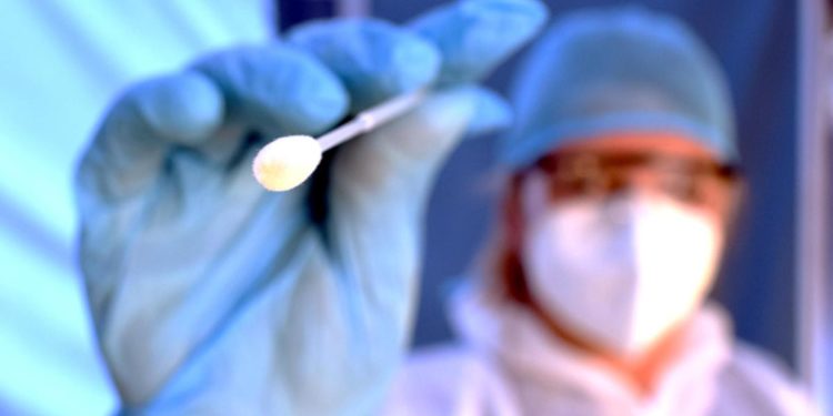 Covid e tamponi, quanto spendono a testa gli italiani?