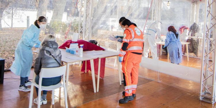 Covid oggi Italia, bollettino Protezione Civile e contagi regioni 8 gennaio
