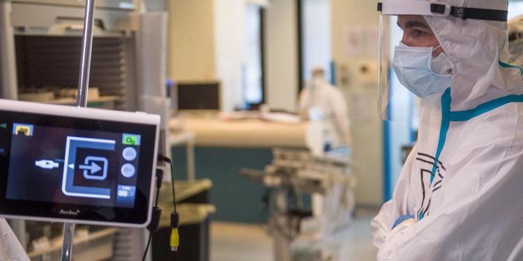 Covid oggi Italia, bollettino Protezione Civile e contagi regioni 15 gennaio