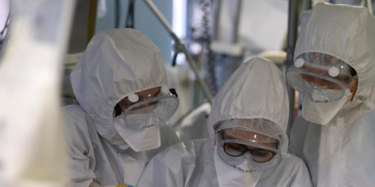 Covid oggi Campania, 30mila nuovi contagi: bollettino 11 gennaio