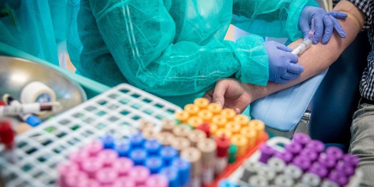 Covid oggi Abruzzo, 5.075 contagi: bollettino 18 gennaio