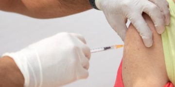 Covid oggi Austria, via libera a obbligo vaccinale