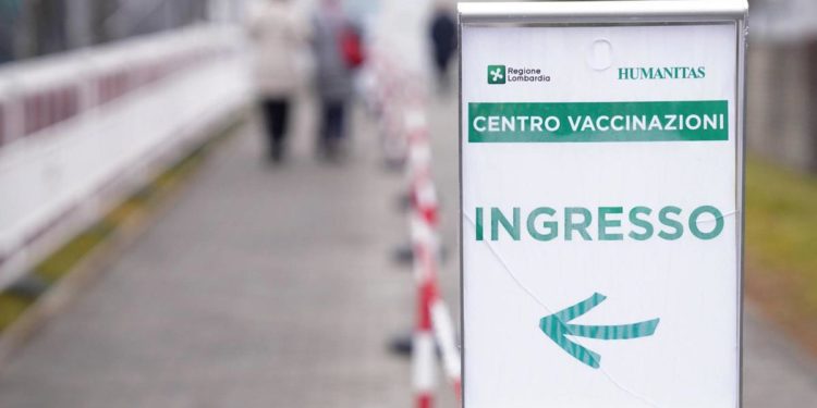 Quarta dose vaccino, Cauda: “Temo servirà”