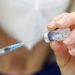 Quarta dose vaccino, Israele comincia con sanitari e over 60