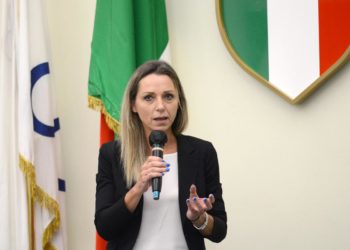 Covid e sport, protocollo: stop con 35% positivi, tamponi e uso Ffp2