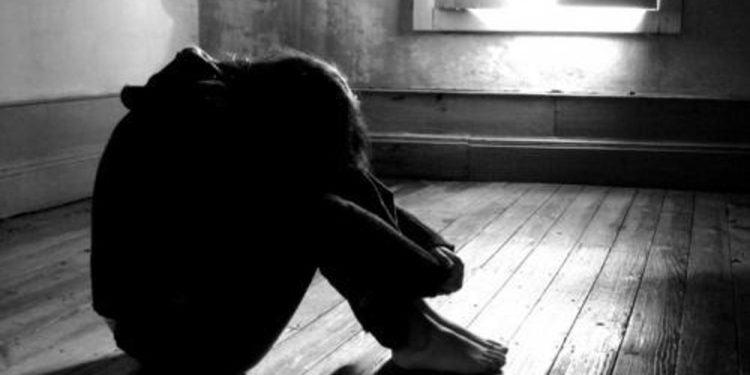 Napoli, 29enne denuncia: “Drogata e violentata la notte di Capodanno”