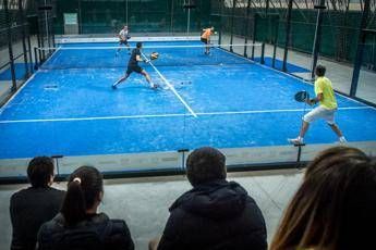 Ortopedici: “Dal padel al basket è boom di infortuni dopo vacanze”